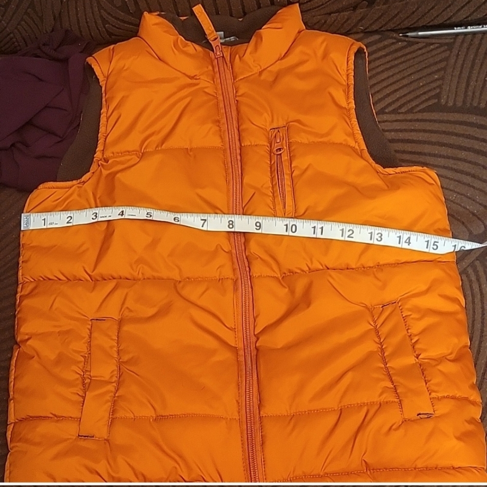 YDJ GIRL'S BURNT ORANGE SLEEVELESS PUFFER VEST - Picture 7 of 11